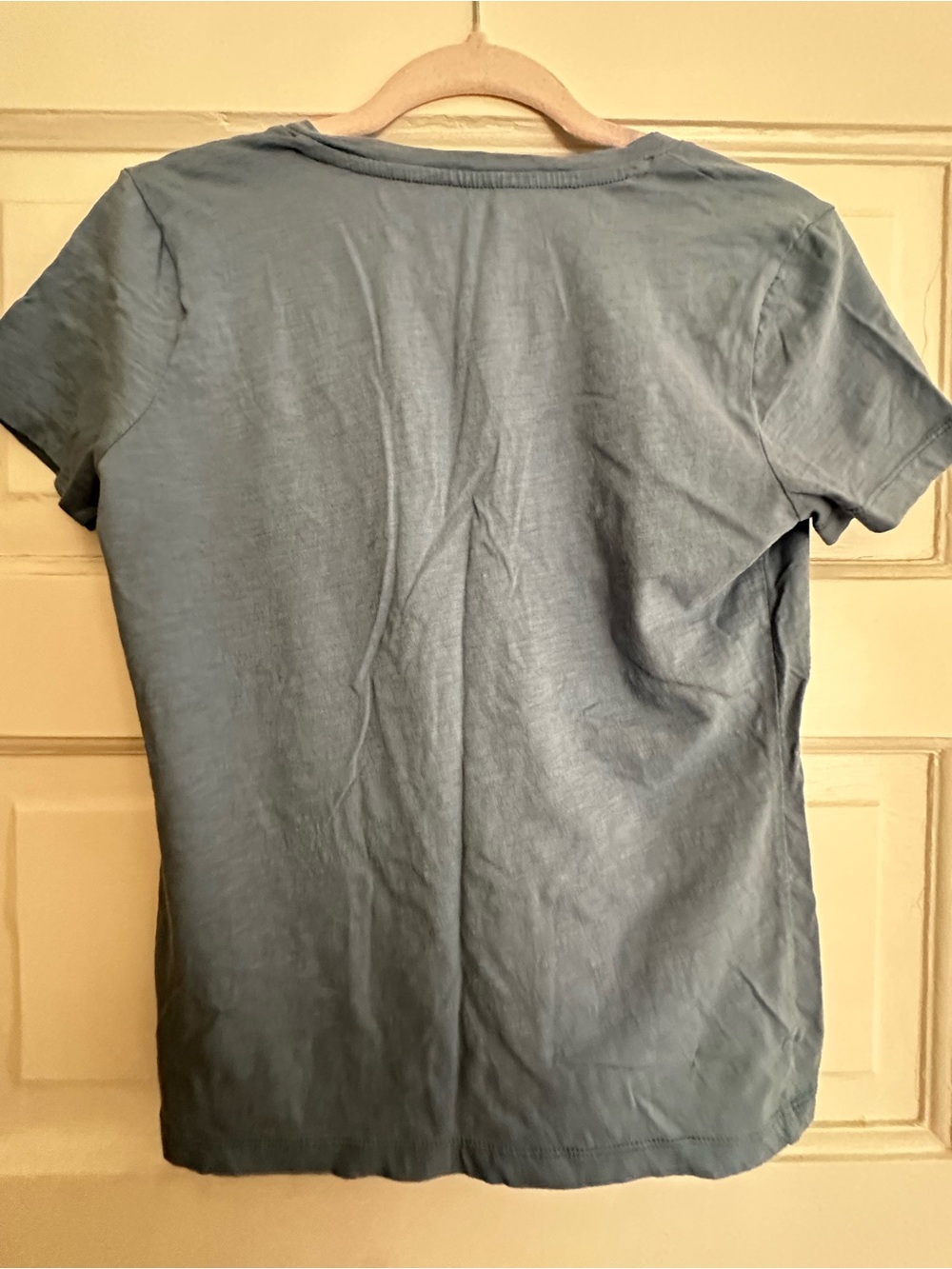 Madewell V-Neck Tee in Dusty Blue - Picture 2 of 3